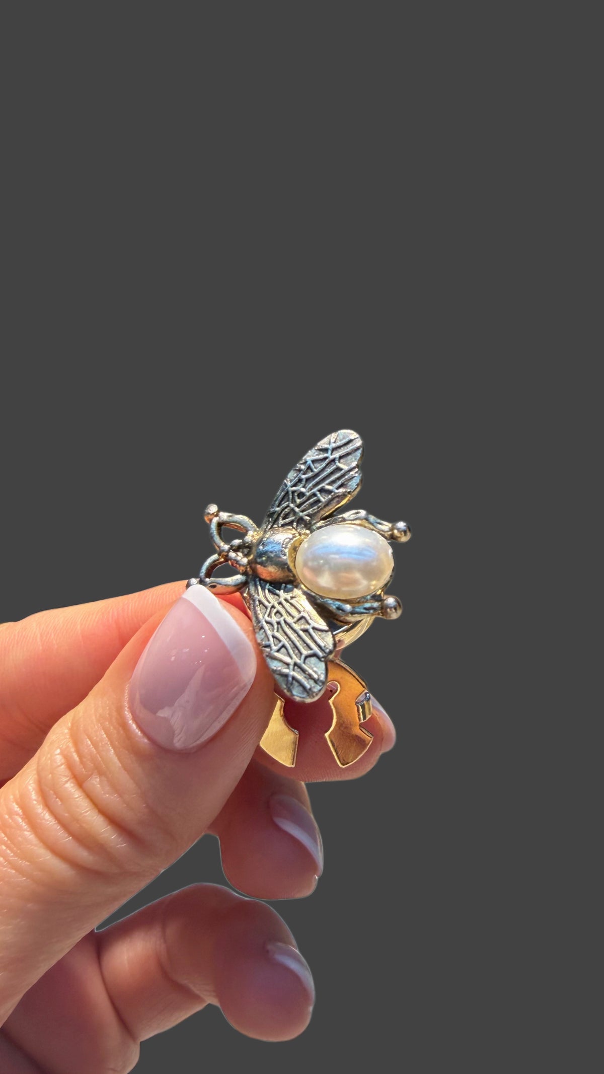 Pearl Bee Button Cover