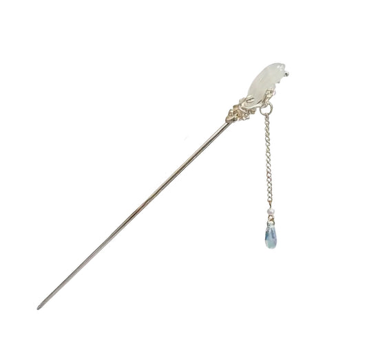Bioplastic & Zinc Hair Pin With Chain Detail image 1