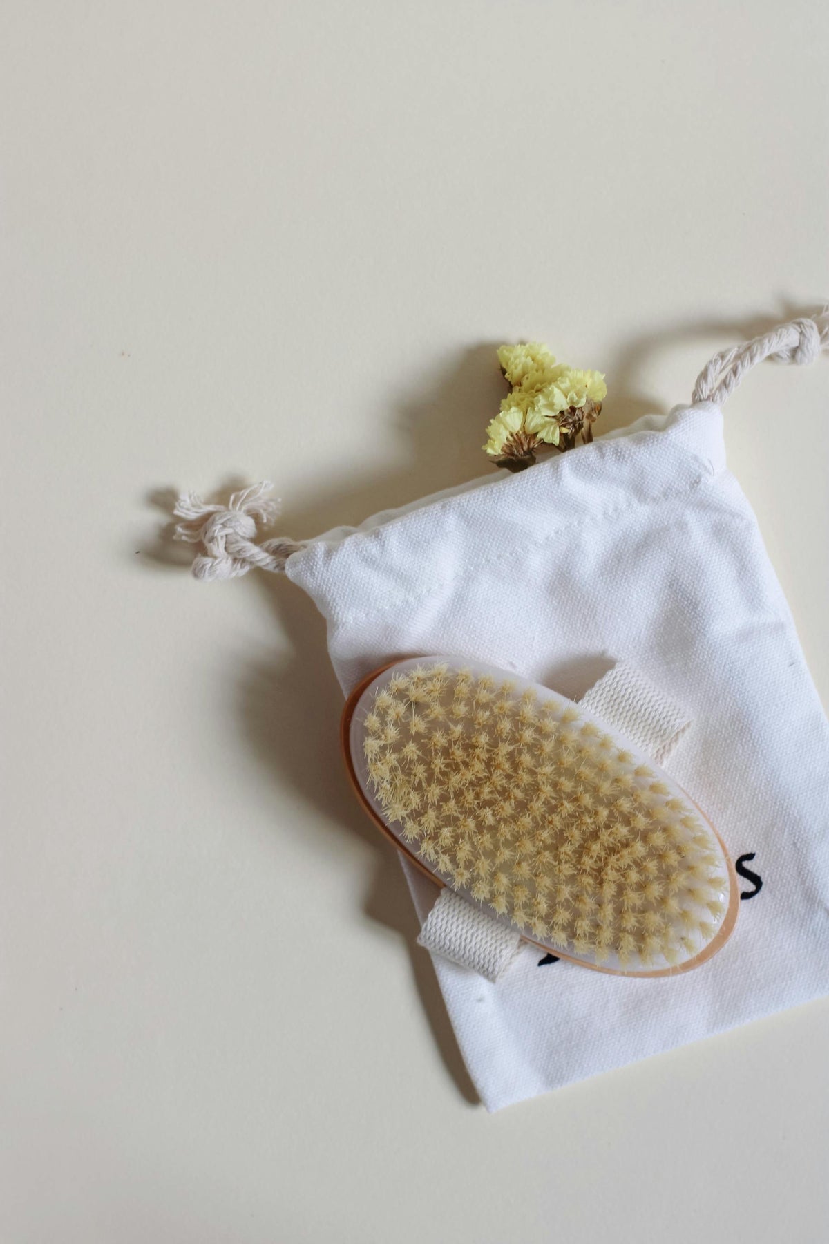 Dry & Wet Bamboo Fiber Body Brush image 2