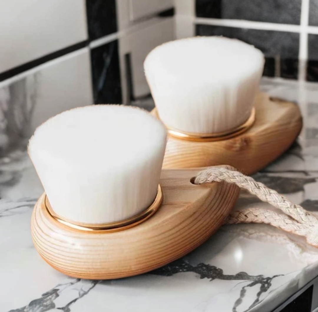 Bamboo Bristle Facial Cleansing Brush image 0