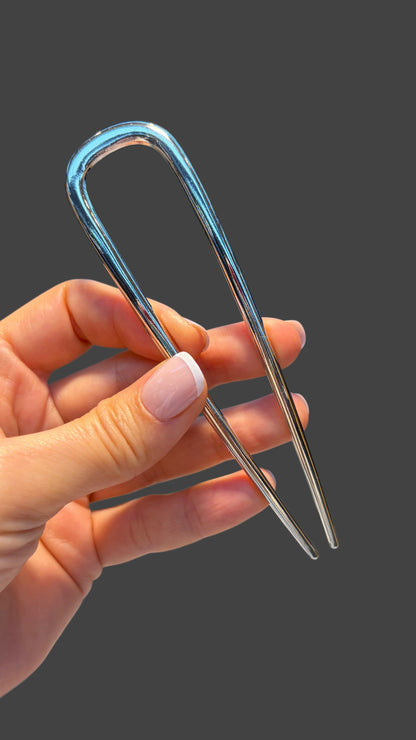 Metal Hairpin – An Elegant Finishing Touch