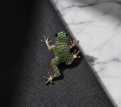 Green Crystal Frog Brooch – Statement Jewellery Accessory image 3