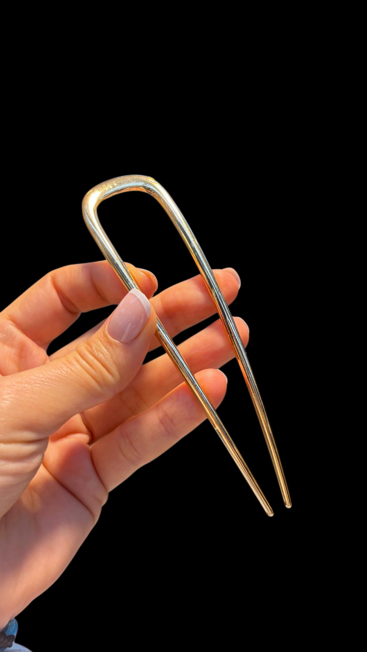 Metal Hairpin – An Elegant Finishing Touch
