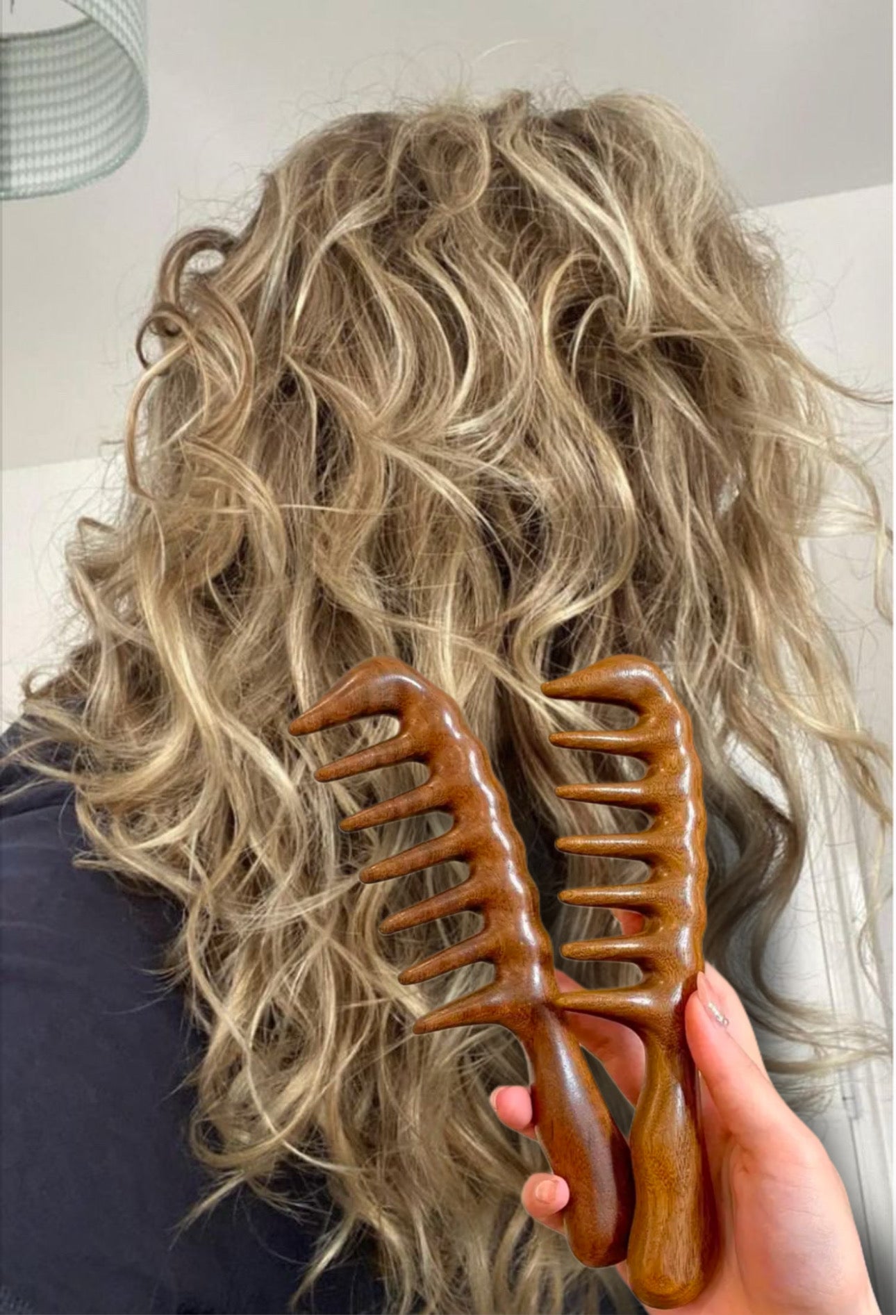 Sandalwood wide-tooth comb  image 2