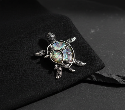 Abalone Shell Turtle Brooch – Statement Jewellery Accessory un image 2